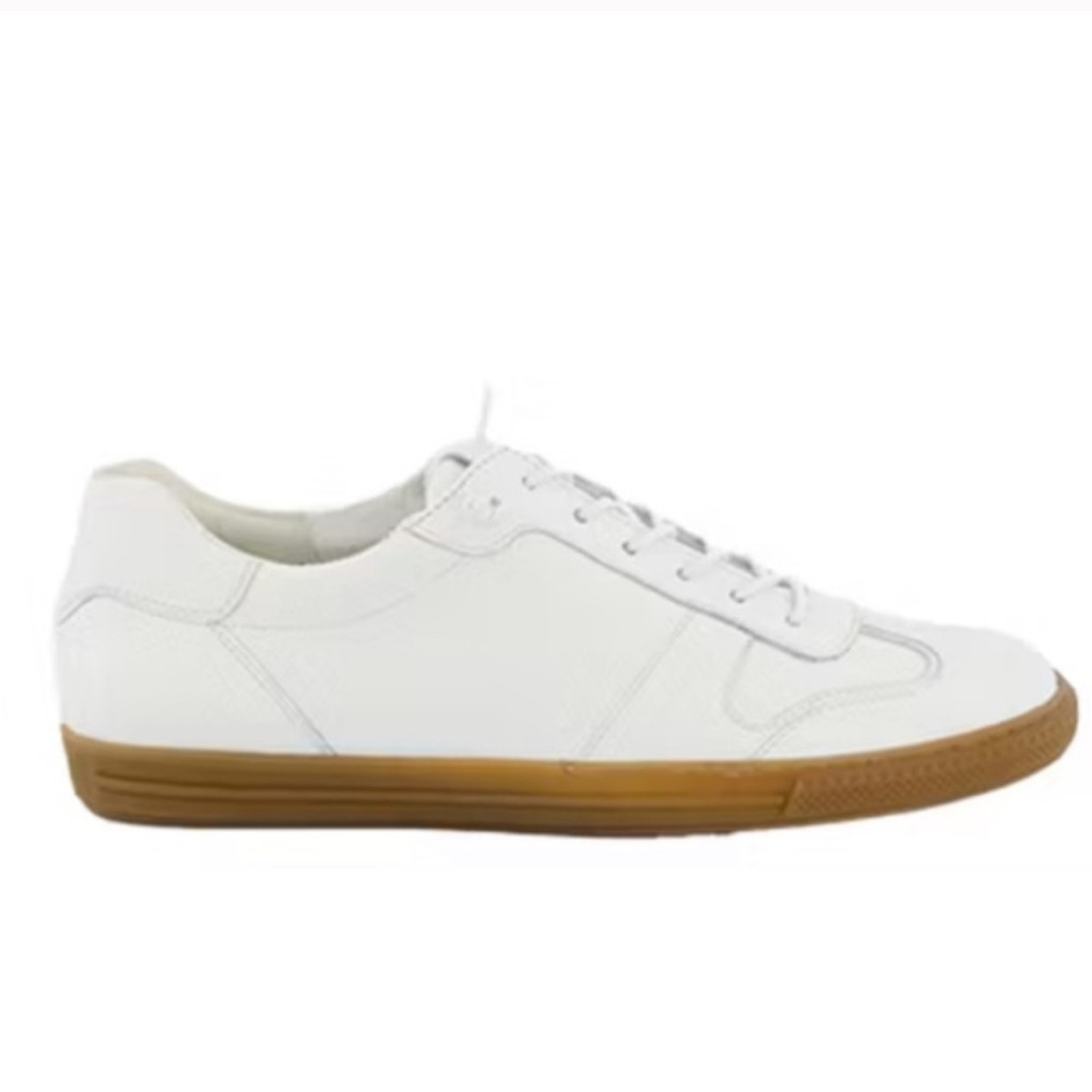 White Leather sneakers. US 9  Never worn.